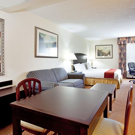 Holiday Inn Express - Chester By Ihg Eksteriør billede