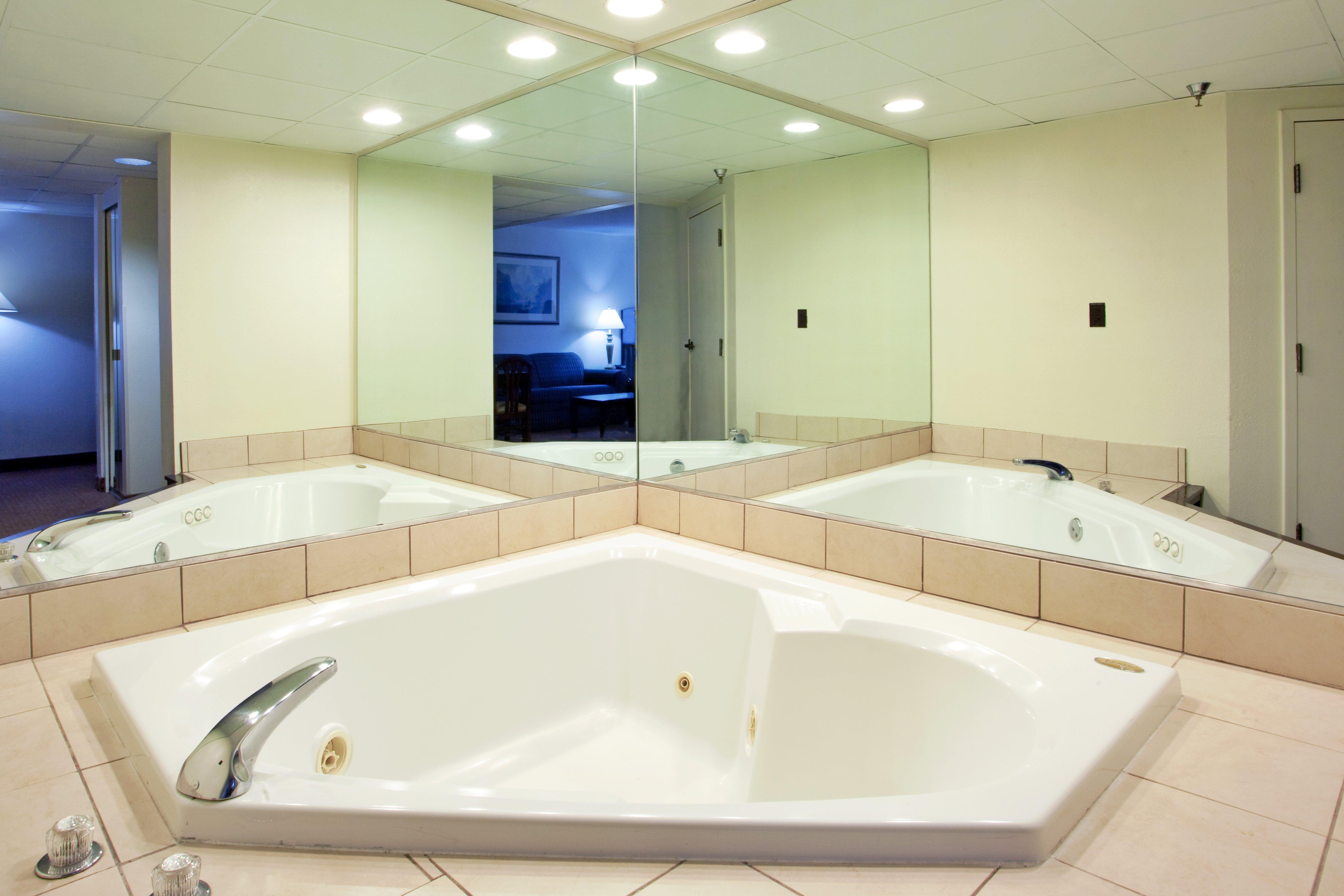 Holiday Inn Express - Chester By Ihg Eksteriør billede