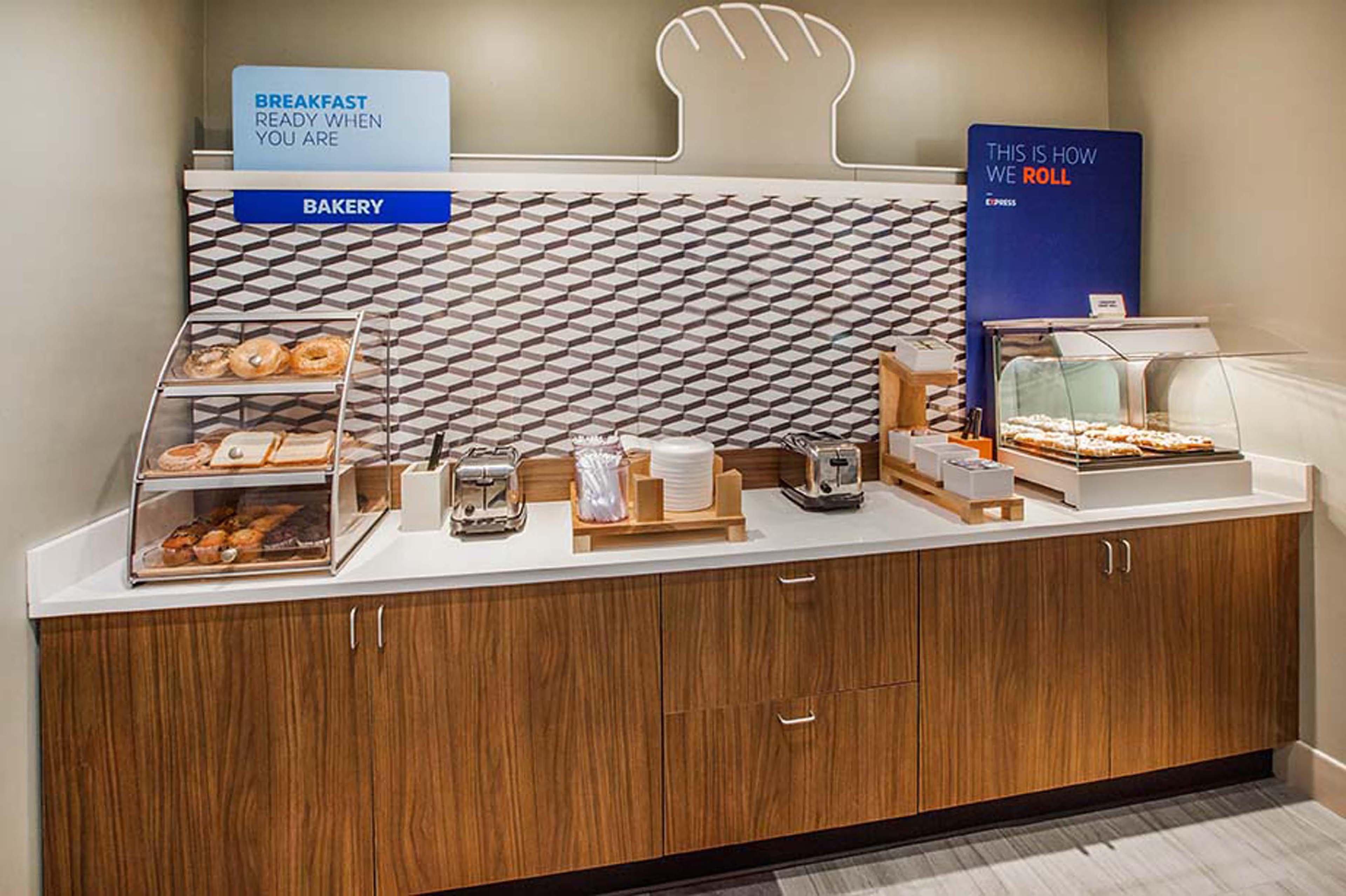 Holiday Inn Express - Chester By Ihg Eksteriør billede