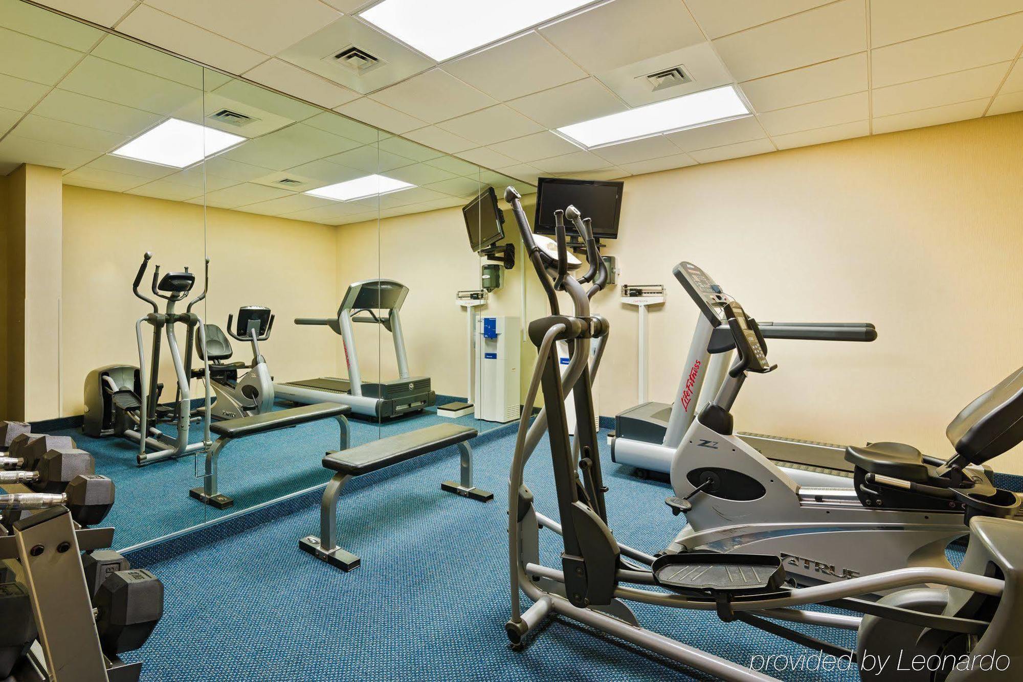 Holiday Inn Express - Chester By Ihg Eksteriør billede